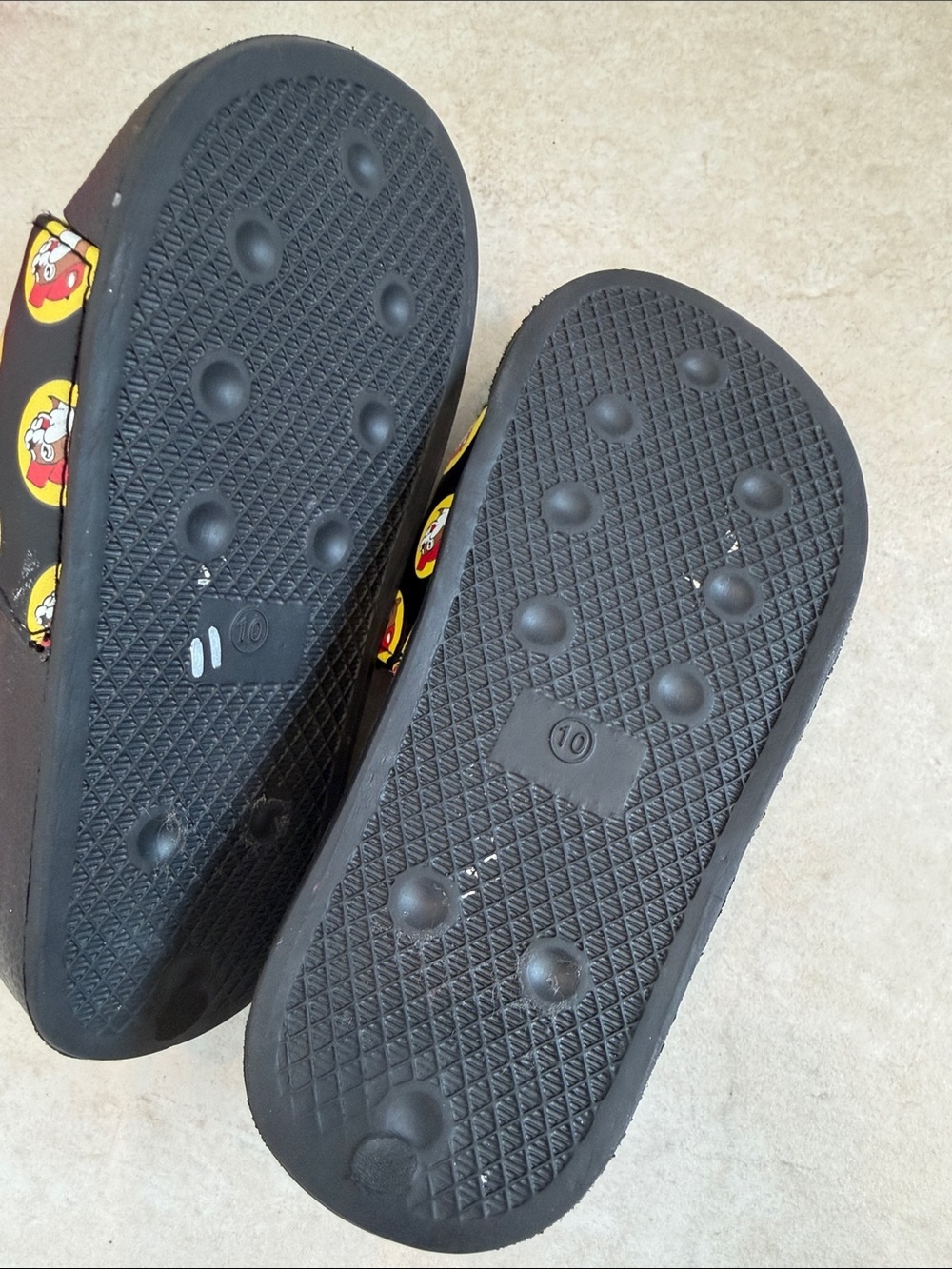 Buc-ee’s Sandals - Picture 3 of 3